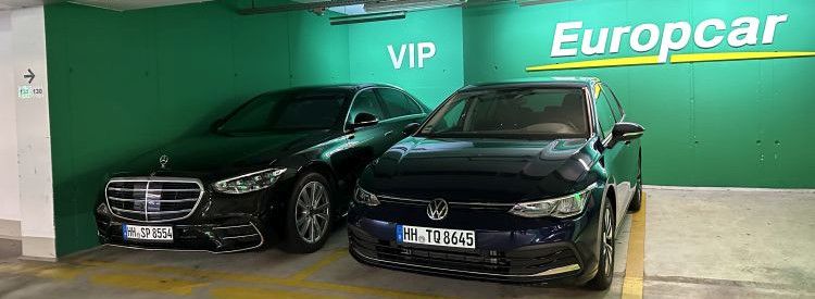 Europcar Compact Elite Fahrzeuge im Parkhaus am Stuttgarter Flughafen
